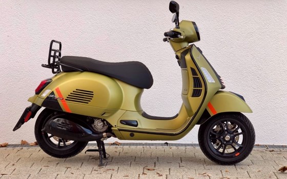 Gebrauchtmotorrad Vespa GTS 300 - Bild 7