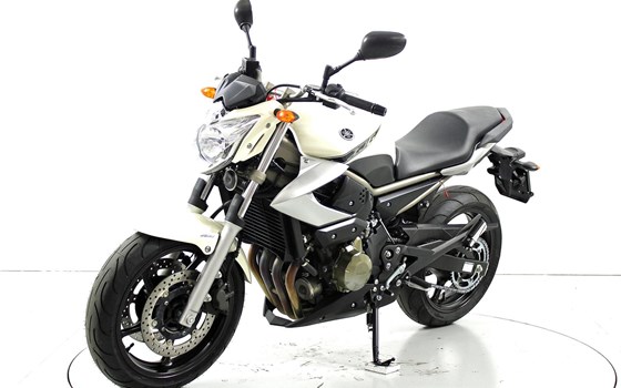 Motorrad Occasion Yamaha XJ6 - Bild 3