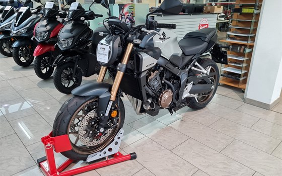 Gebrauchtmotorrad Honda CB650R - Bild 1