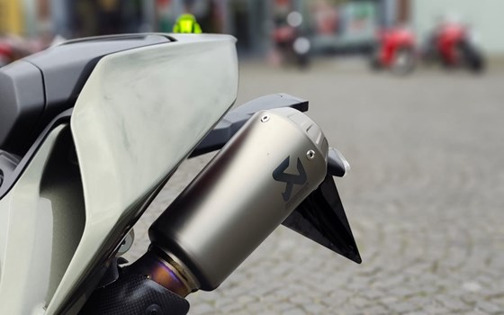 Neufahrzeug Ducati Panigale V4 S - Bild 11