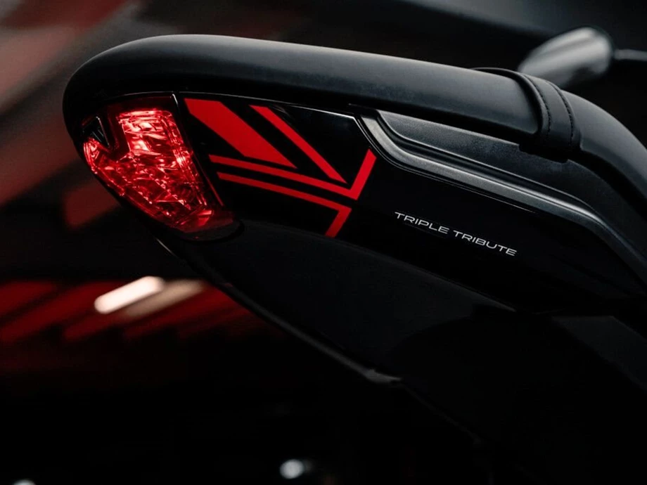 Angebot Triumph Trident 660 Triple Tribute Bild 5: Angebot Triumph Trident 660 Triple Tribute