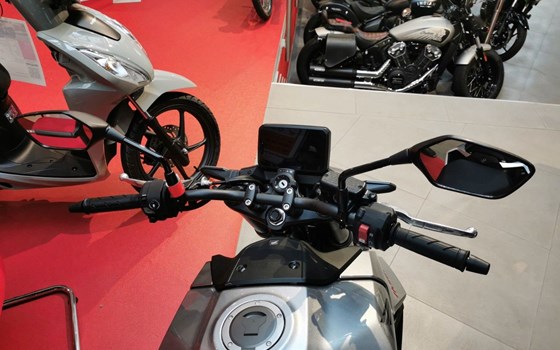 Neufahrzeug Honda CB750 Hornet - Bild 6