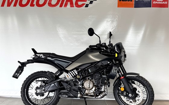 Neufahrzeug Husqvarna Svartpilen 125 - Bild 7 Neufahrzeug Husqvarna Svartpilen 125 - Bild 7