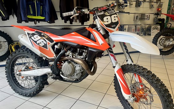Gebrauchtmotorrad KTM 450 SX-F - Bild 1 Gebrauchtmotorrad KTM 450 SX-F - Bild 1