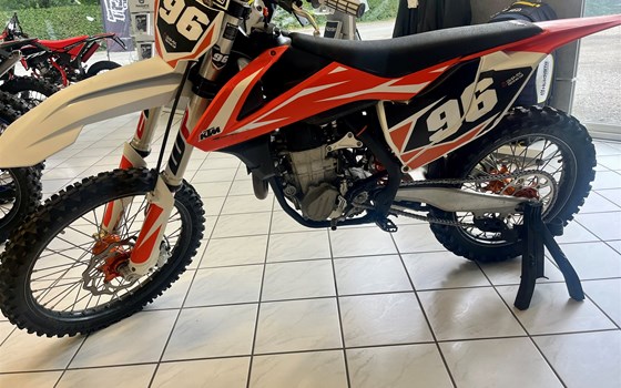 Gebrauchtmotorrad KTM 450 SX-F - Bild 2 Gebrauchtmotorrad KTM 450 SX-F - Bild 2