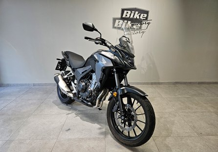 Honda CB500X (schwarz)