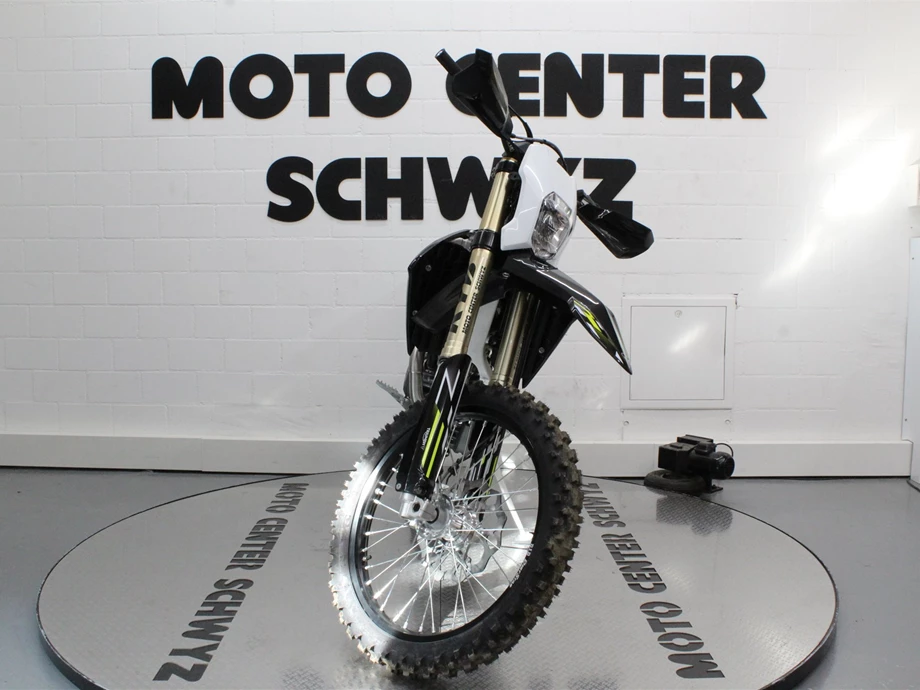 Angebot Triumph TF 250-E Bild 3: Angebot Triumph TF 250-E