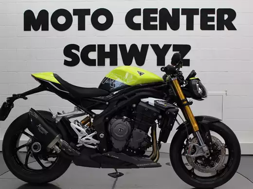 Triumph Speed Triple 1200 RX<br />