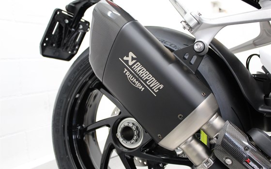 Neufahrzeug Triumph Speed Triple 1200 RX - Bild 7