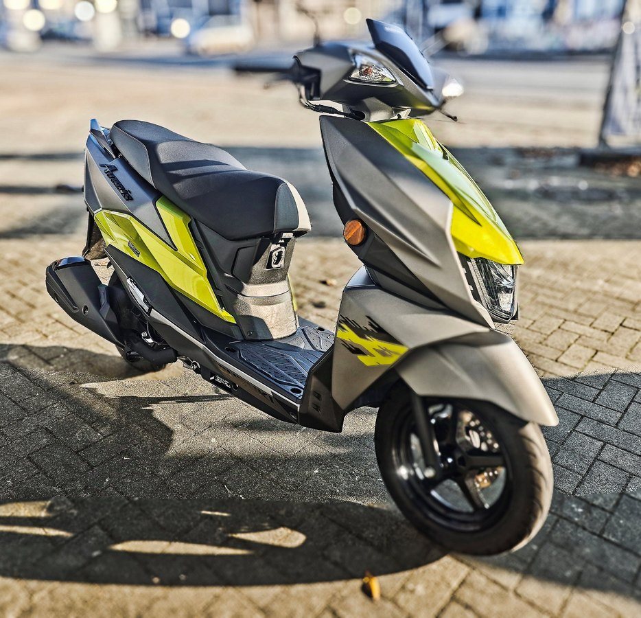 Suzuki Avenis 125