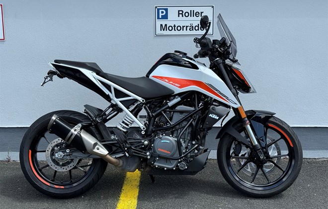 KTM 390 Duke