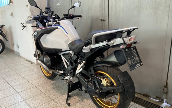 Gebrauchtmotorrad BMW R 1250 GS Adventure - Bild 3 Gebrauchtmotorrad BMW R 1250 GS Adventure - Bild 3