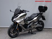 Honda Forza 750