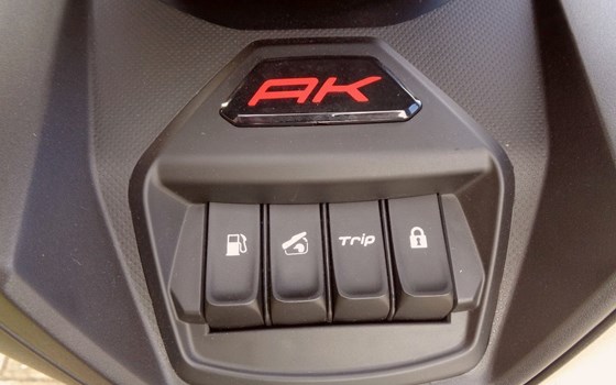 Gebrauchtmotorrad Kymco AK 550i ABS PREMIUM - Bild 8