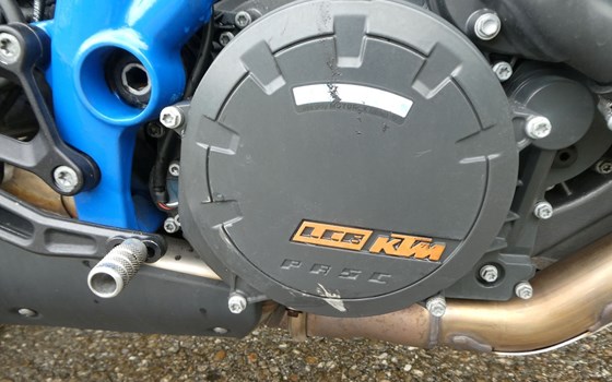 Gebrauchtmotorrad KTM 1290 Super Duke GT - Bild 21 Gebrauchtmotorrad KTM 1290 Super Duke GT - Bild 21