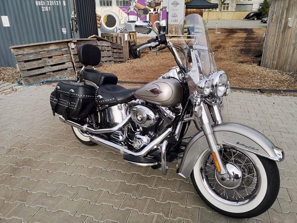 Gebrauchtmotorrad Harley-Davidson Softail Heritage Classic FLSTC