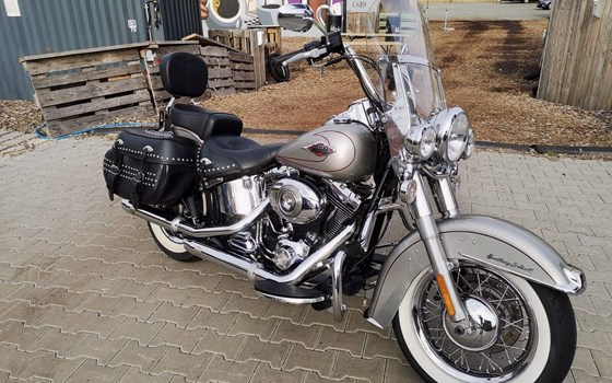 Gebrauchtmotorrad Harley-Davidson Softail Heritage Classic FLSTC - Bild 1