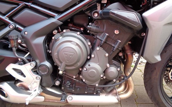 Gebrauchtmotorrad Triumph Tiger Sport 660 - Bild 11