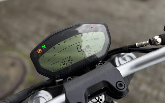 Gebrauchtmotorrad Ducati Monster 797 - Bild 9