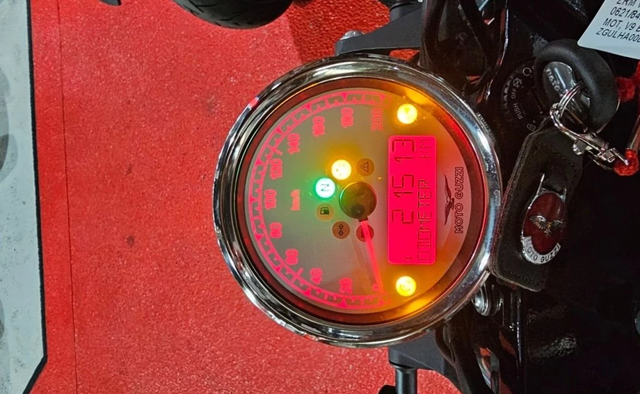 Offer Moto Guzzi V9 Bobber Bild 10: Offer Moto Guzzi V9 Bobber