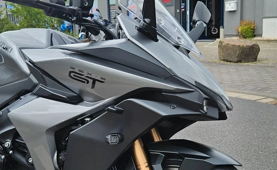 Angebot Suzuki GSX-S1000GT Bild 2: Angebot Suzuki GSX-S1000GT