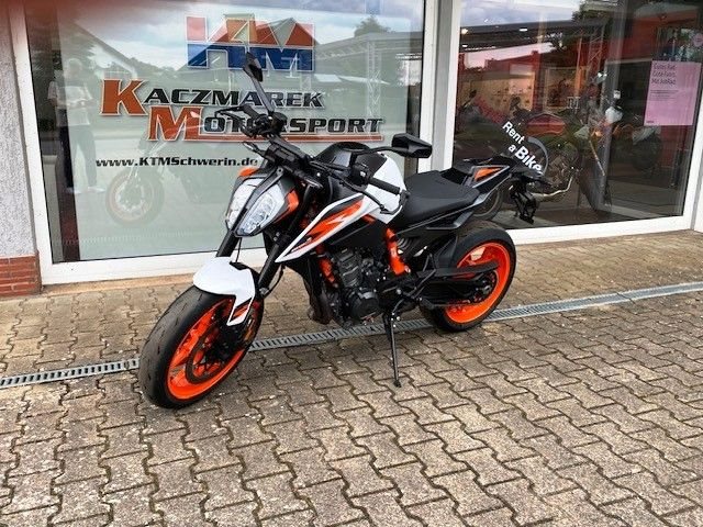 KTM 890 Duke R