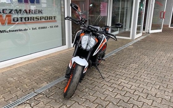 Gebrauchtmotorrad KTM 890 Duke R - Bild 2