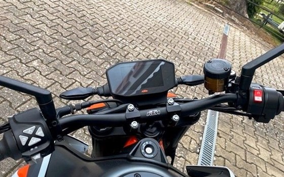 Gebrauchtmotorrad KTM 890 Duke R - Bild 5
