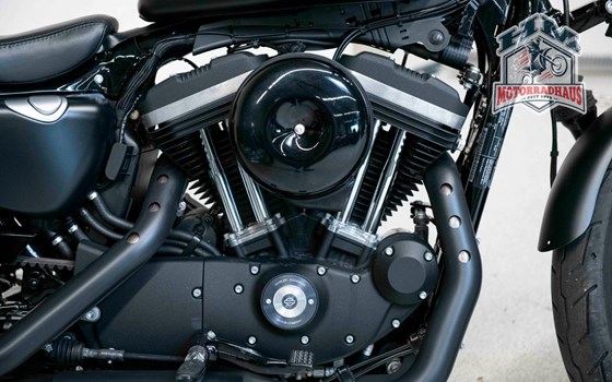 Gebrauchtmotorrad Harley-Davidson Sportster XL 883 N Iron - Bild 12