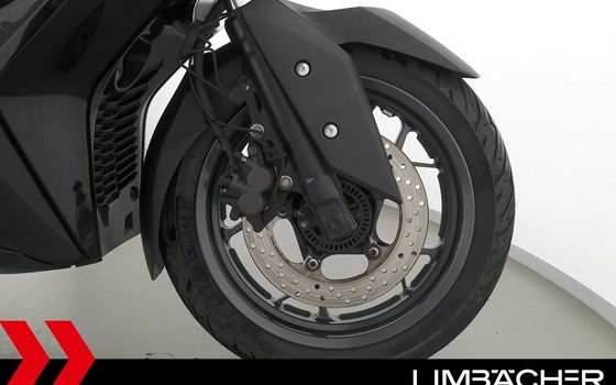 Gebrauchtmotorrad Yamaha XMAX 300 Tech MAX - Bild 14