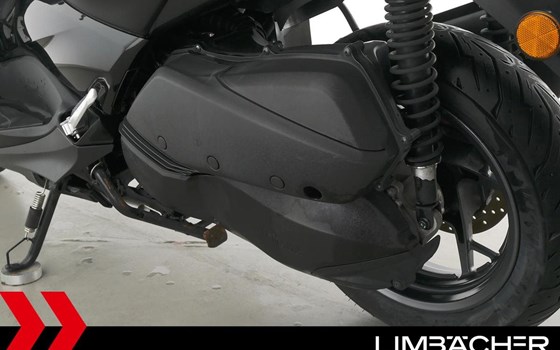 Gebrauchtmotorrad Yamaha XMAX 300 Tech MAX - Bild 20