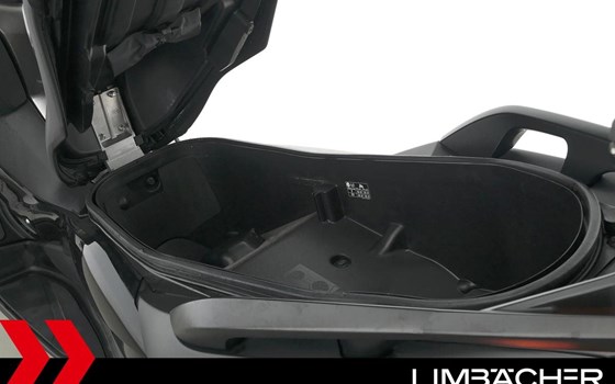 Gebrauchtmotorrad Yamaha XMAX 300 Tech MAX - Bild 21