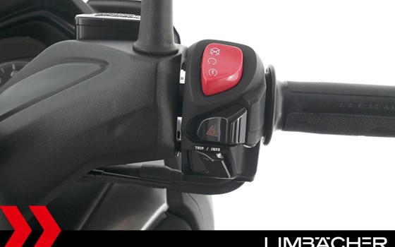 Gebrauchtmotorrad Yamaha XMAX 300 Tech MAX - Bild 23