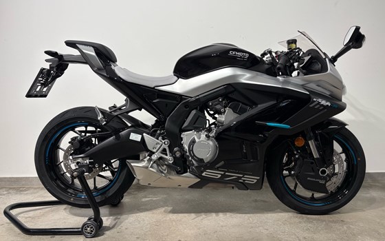 Neufahrzeug CFMOTO 675SR-R - Bild 1 Neufahrzeug CFMOTO 675SR-R - Bild 1