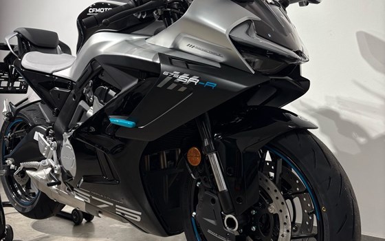 Neufahrzeug CFMOTO 675SR-R - Bild 2 Neufahrzeug CFMOTO 675SR-R - Bild 2