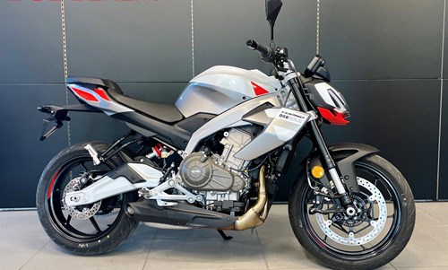 Aprilia Tuono 457