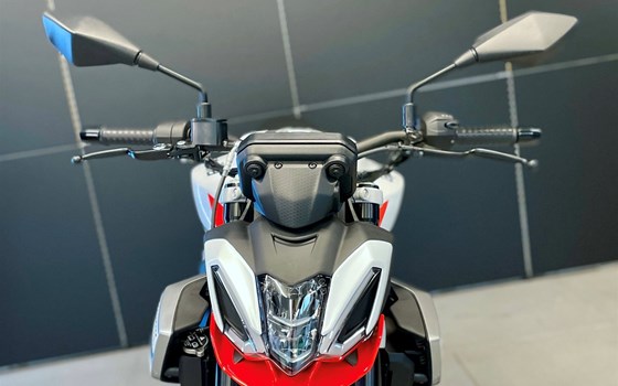 Neufahrzeug Aprilia Tuono 457 - Bild 5