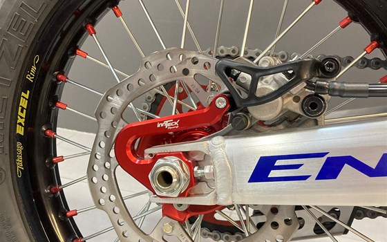 Neufahrzeug Red Moto CRF 450RX Enduro Special - Bild 7 Neufahrzeug Red Moto CRF 450RX Enduro Special - Bild 7