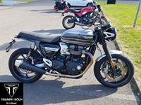 Gebrauchtmotorrad Triumph Speed Twin 1200 