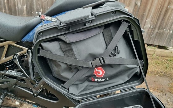 Gebrauchtmotorrad Suzuki GSX-S1000GT - Bild 11