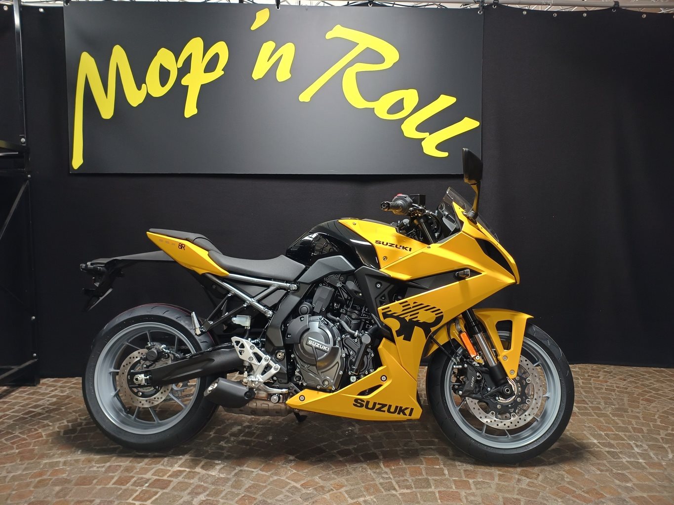 Suzuki GSX-8R