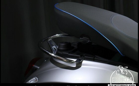 Neufahrzeug Vespa Primavera Elettrica 45 - Bild 29