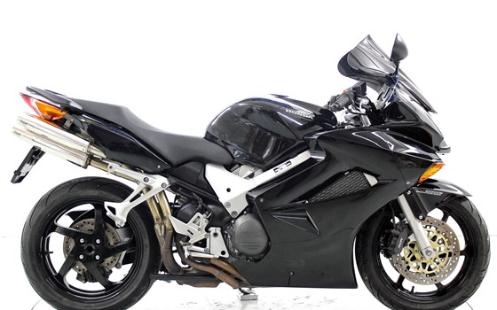 Motorrad Occasion Honda VFR 800 F - Bild 4