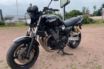 Yamaha XJR 1300