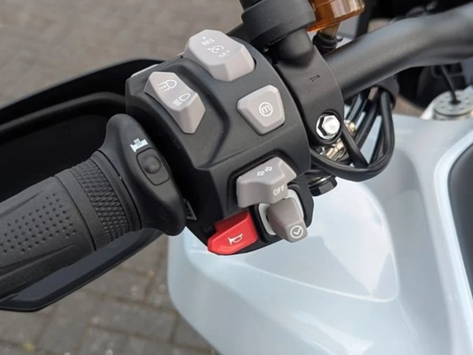 Angebot Triumph Tiger 1200 GT PRO Bild 7: Angebot Triumph Tiger 1200 GT PRO