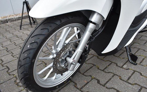 Gebrauchtmotorrad Honda SH Mode 125 - Bild 9