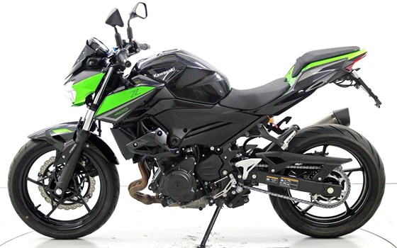 Motorrad Occasion Kawasaki Z 400 - Bild 5