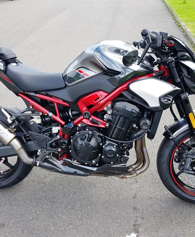 Kawasaki Z900<br />Umbau mit SC-Project