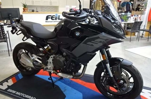 BMW F 900 XR