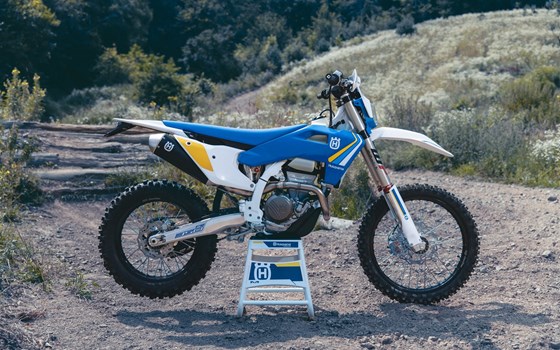 Neufahrzeug Husqvarna FE 350 Heritage - Bild 6 Neufahrzeug Husqvarna FE 350 Heritage - Bild 6